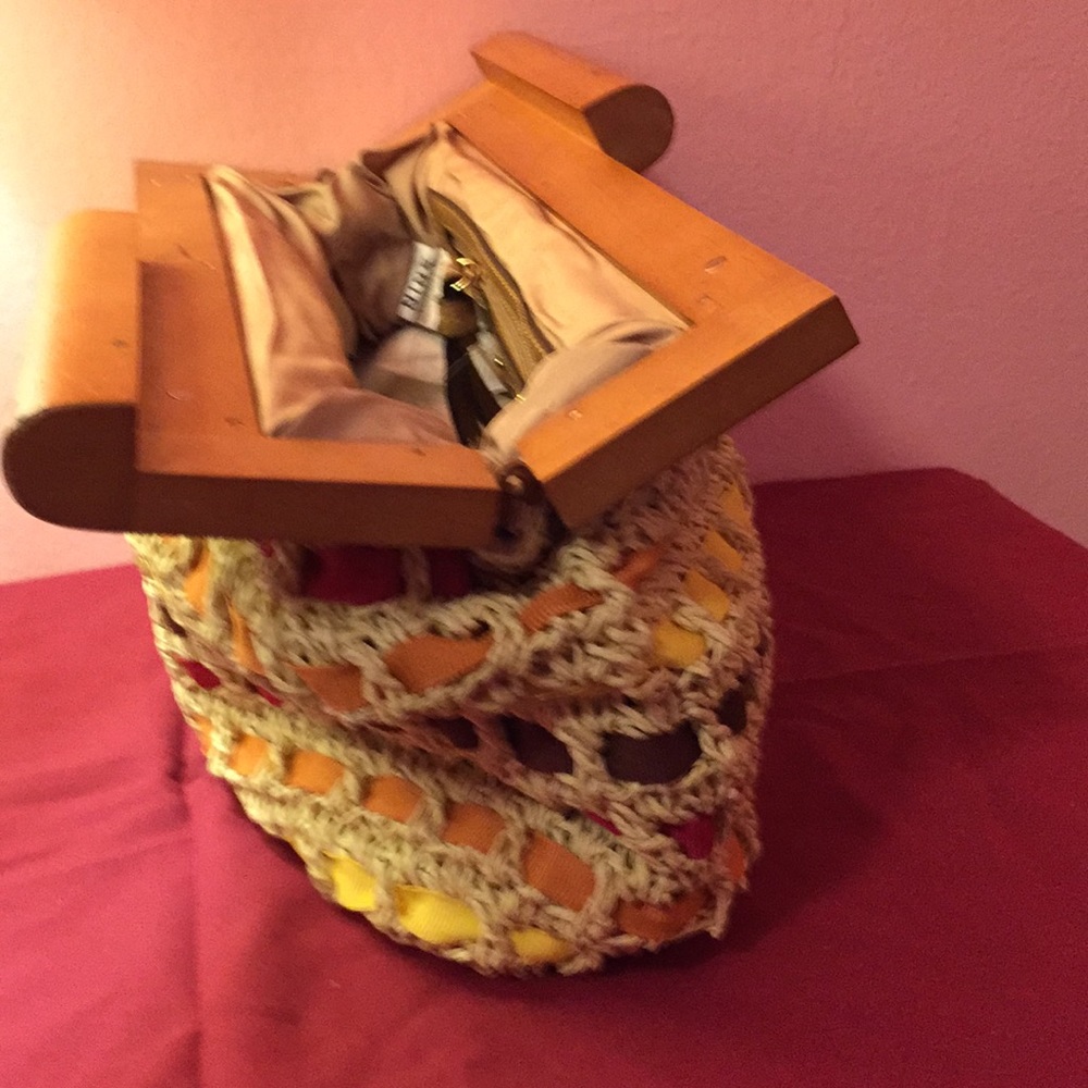 Nine West multi color wheat straw clutch bag - Picture 6 of 6